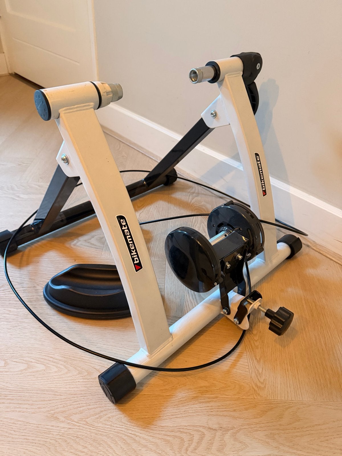 Z.g.a.n. Bikemate Fietstrainer met Magnetische Weerstand, Ophalen, Zo goed als nieuw