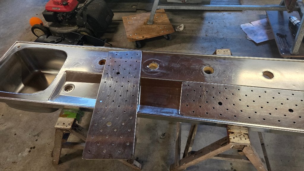 Tapblad met spoelbak, tapkranen, taplenzen, taphendels, Ophalen, Gebruikt, Barinrichting