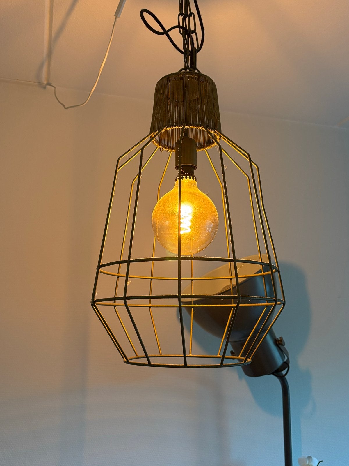 Mooie draad hanglamp mat goudkleurig, Ophalen, Gebruikt, Metaal, E27 (groot)