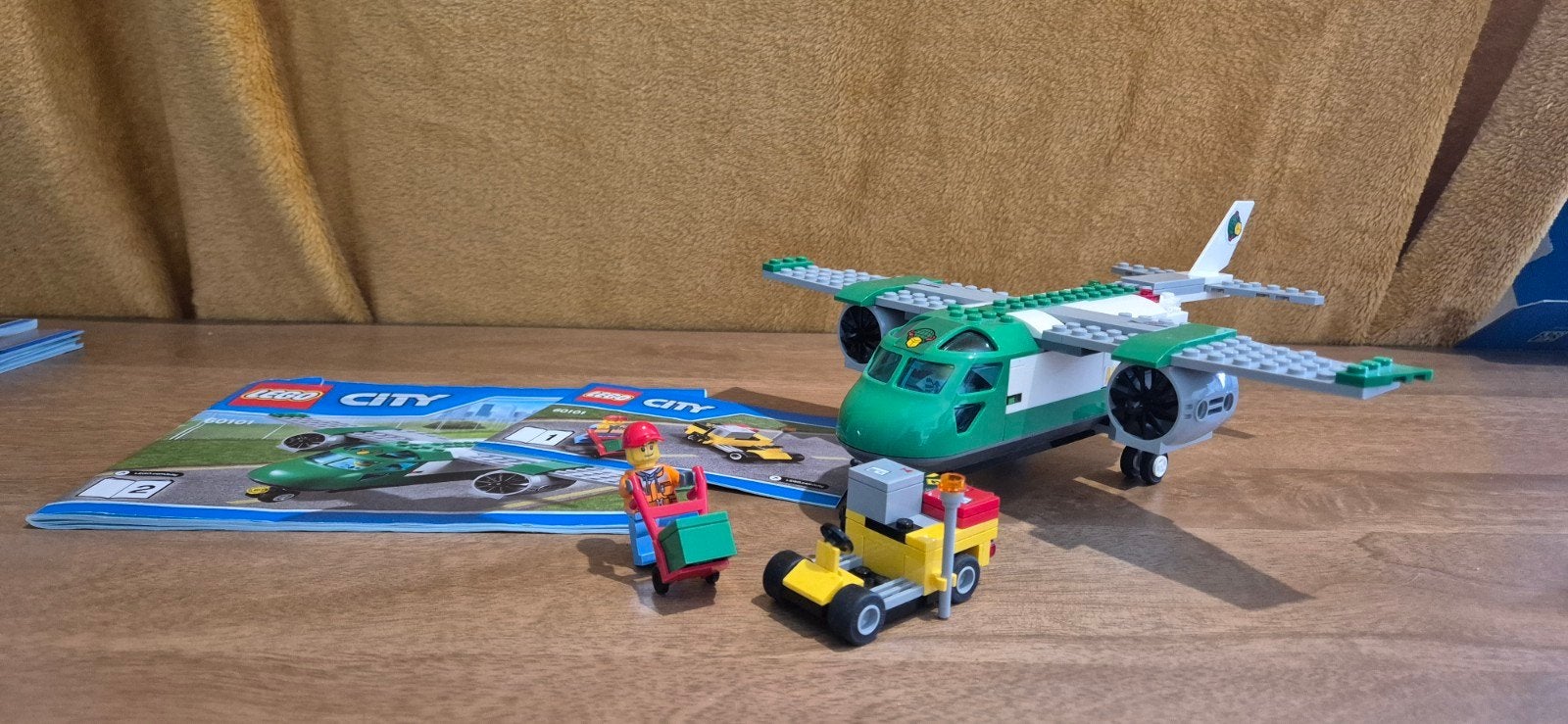 Lego City 60101 Vrachtvliegtuig - Compleet met instructies, Kinderen en Baby's, Speelgoed | Duplo en Lego, City, Lego, Compleet