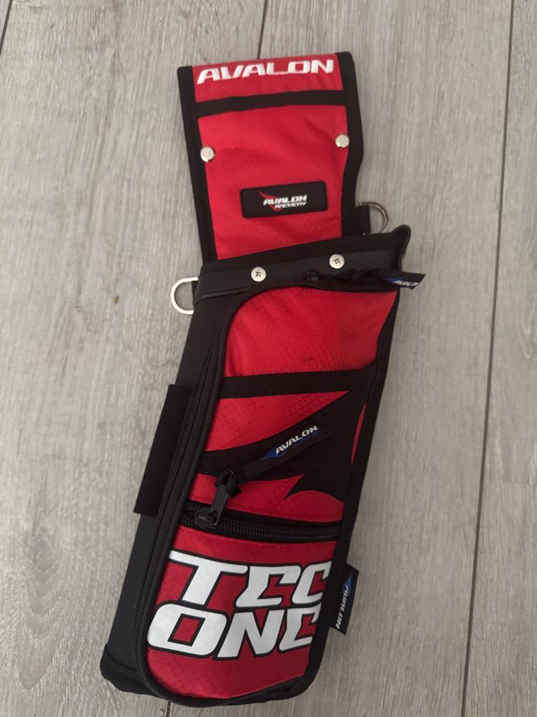Avalon Tec One Quiver - Rood (Pijlenkoker), Sport en Fitness, Handboogschieten, Ophalen of Verzenden, Zo goed als nieuw, Overige typen