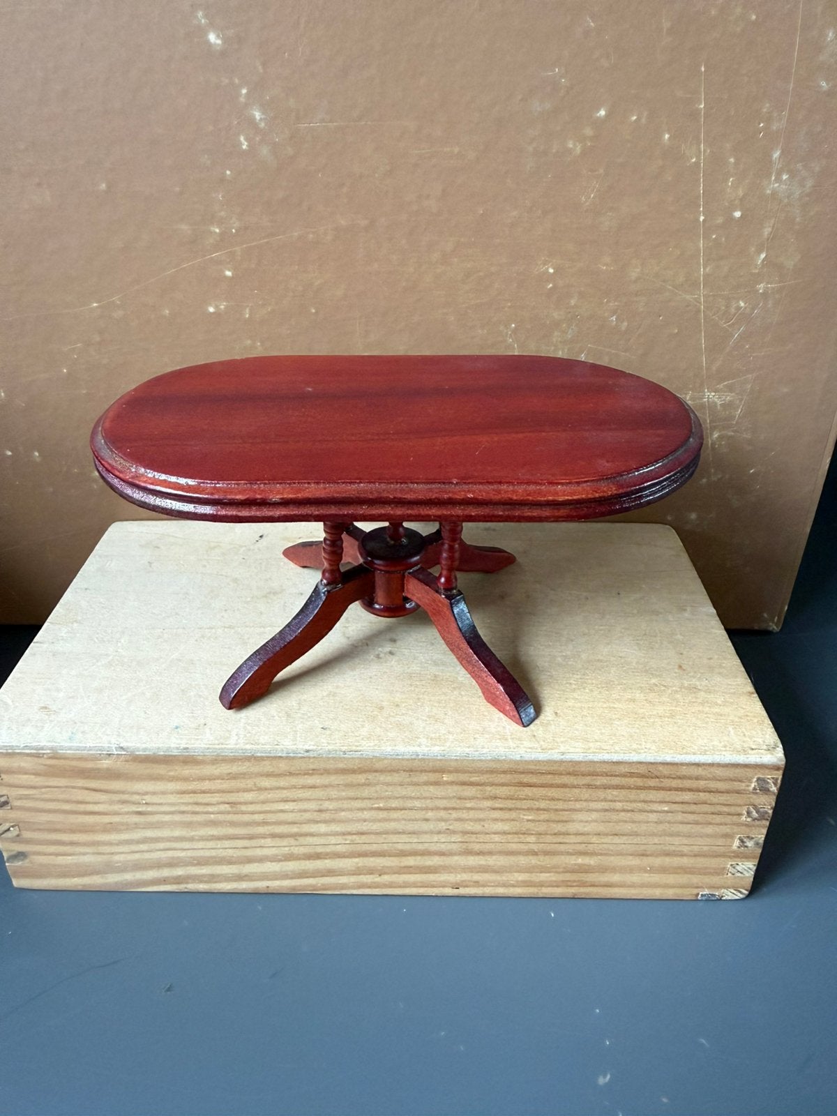 Tafel - hxbxd 6.5x14x7.6cm - hout, Ophalen of Verzenden, Zo goed als nieuw, Poppenhuis