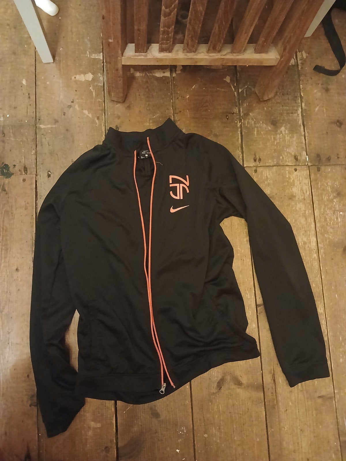 nike vest rood/zwart maat 158/170, Ophalen of Verzenden, Zo goed als nieuw