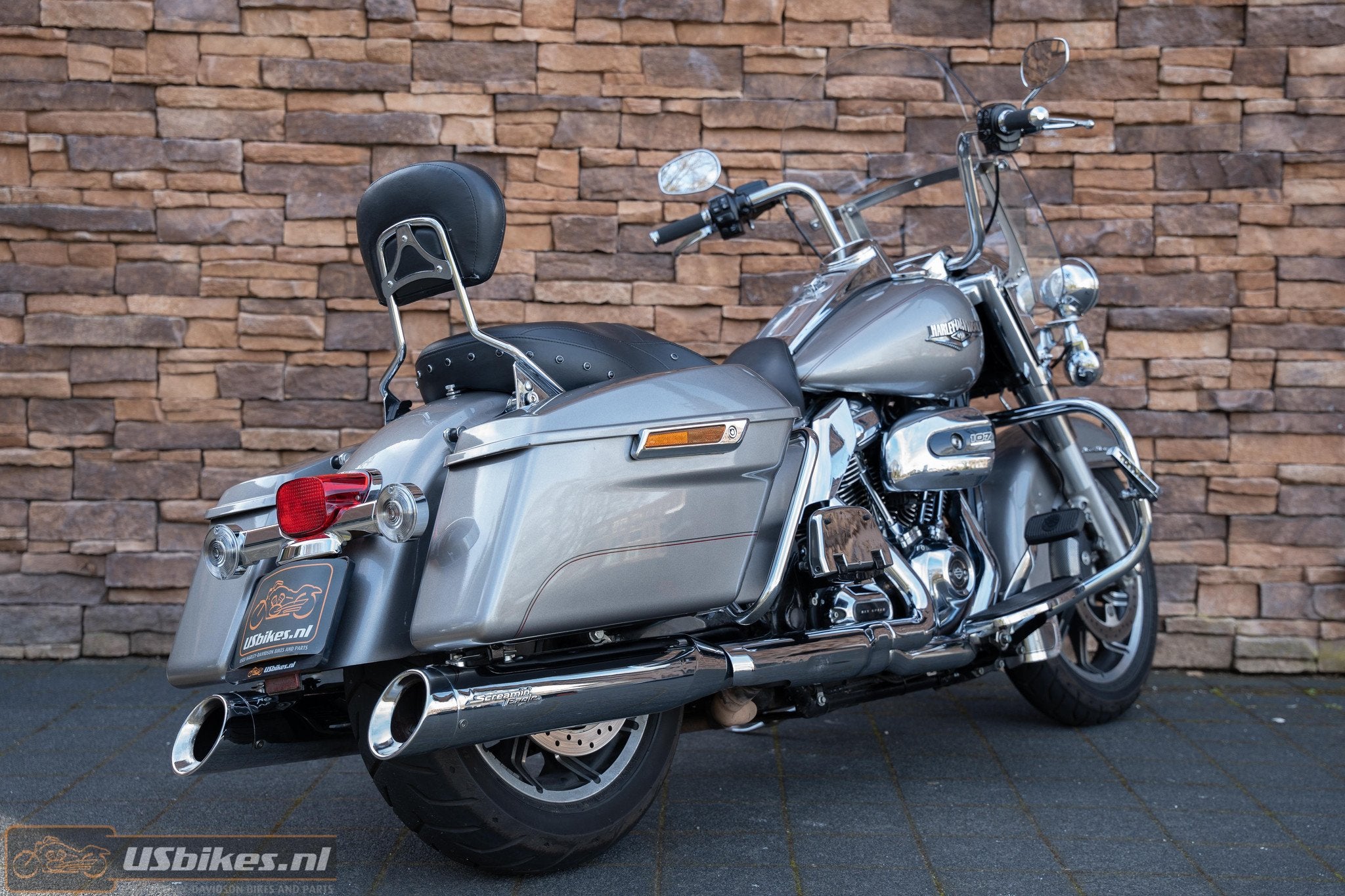 Harley-Davidson FLHR Road King 107 M8 (bj 2017), 1745 cc, Info@harley-davidson.com, Bedrijf, Harley--Davidson
