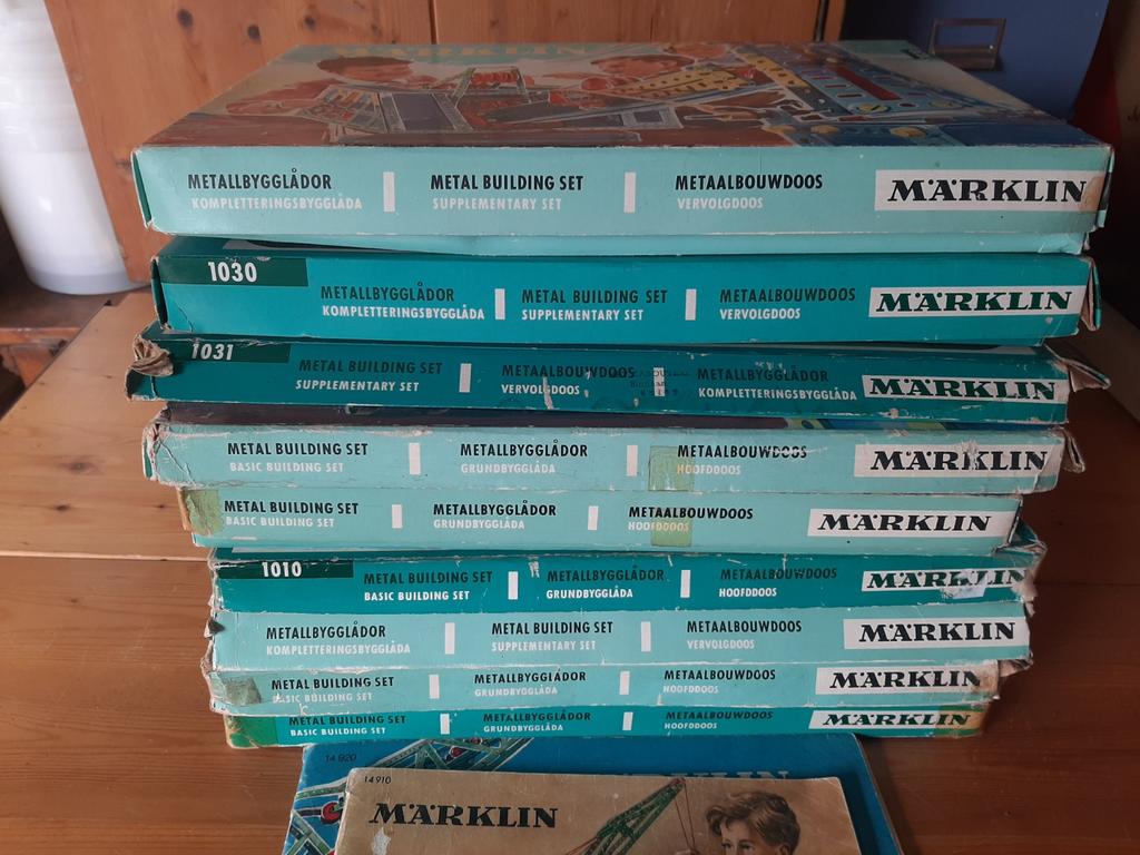 Märklin metallbaukasten, 10 dozen, oa 1009, 1010, 1030, 1031, Gelijkstroom of Wisselstroom, Ophalen of Verzenden, Zo goed als nieuw