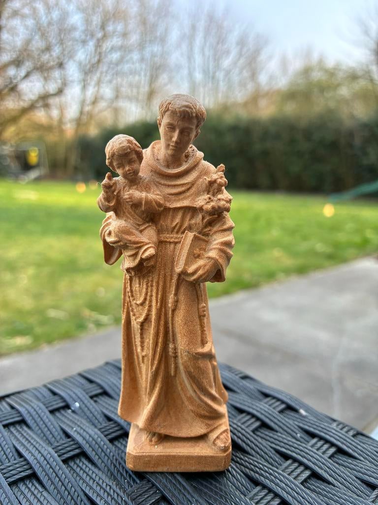 Houten beeldje van Sint Antonius met kind - 10 cm, Minder dan 20 cm, Ophalen of Verzenden, Beeld, Hout