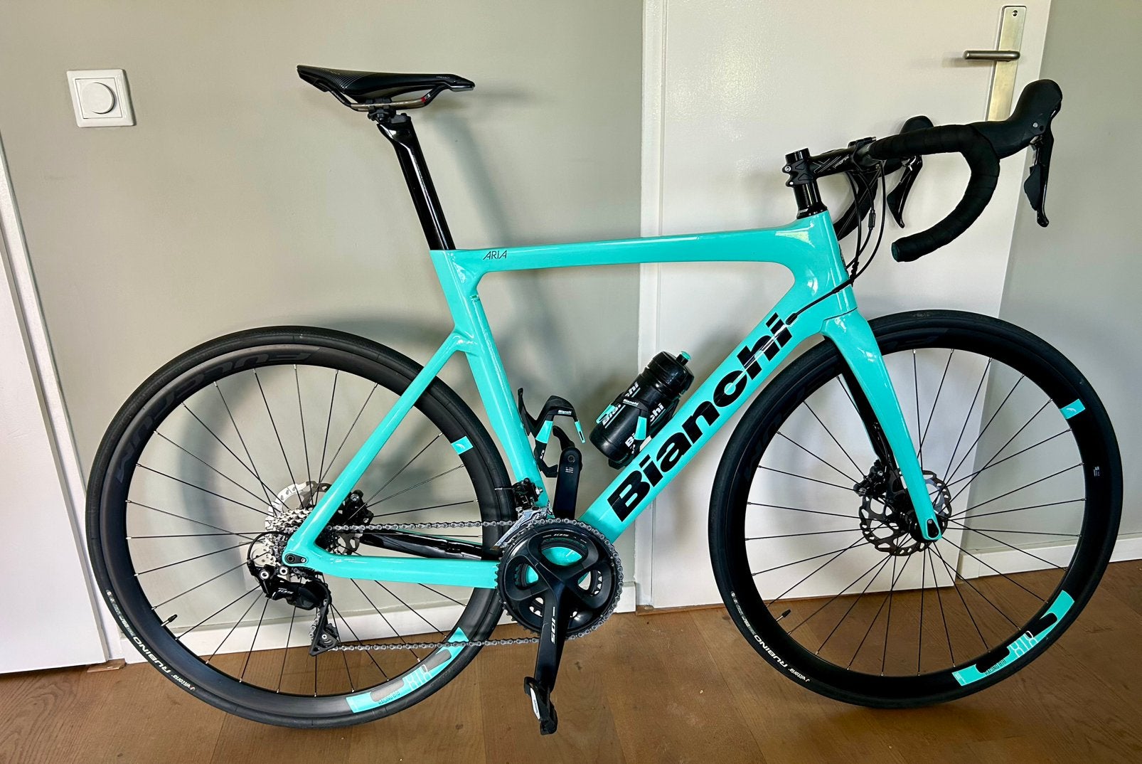 Bianchi Aria (2021) framemaat 57, Carbon, Zo goed als nieuw, 57 tot 61 cm, Meer dan 20 versnellingen