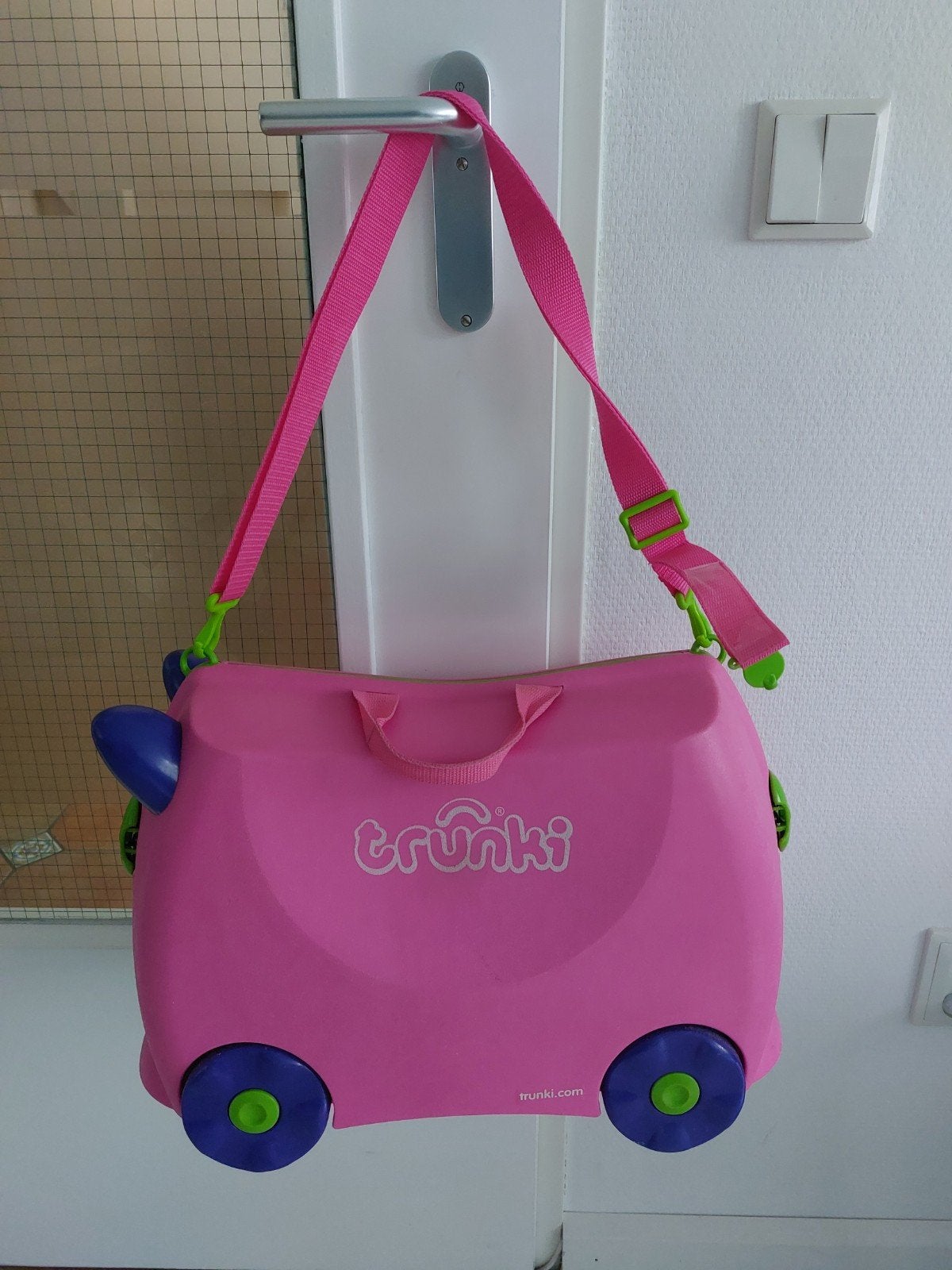 Trunki kinder koffer roze met wielen en draagband, Ophalen of Verzenden, Zo goed als nieuw