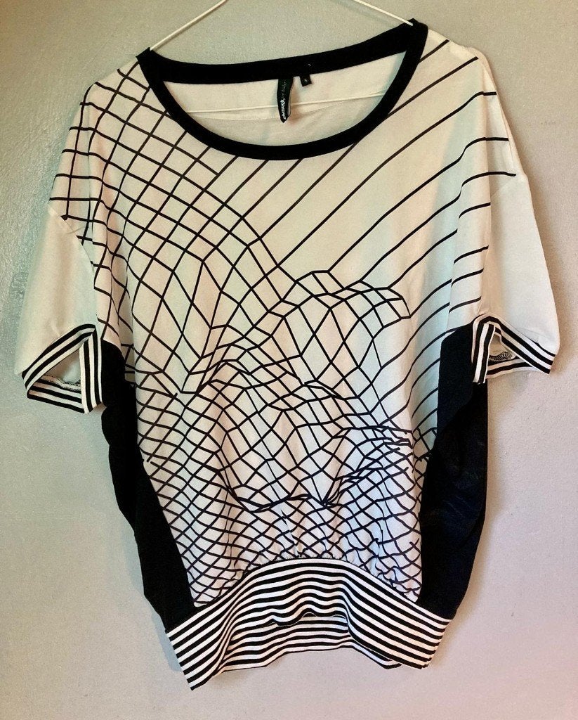 Eksept zzwart-wit T-shirt satijn/katoen – maat S – als nieuw, Kleding | Dames, Wit, Ophalen of Verzenden, Zo goed als nieuw, Eksept