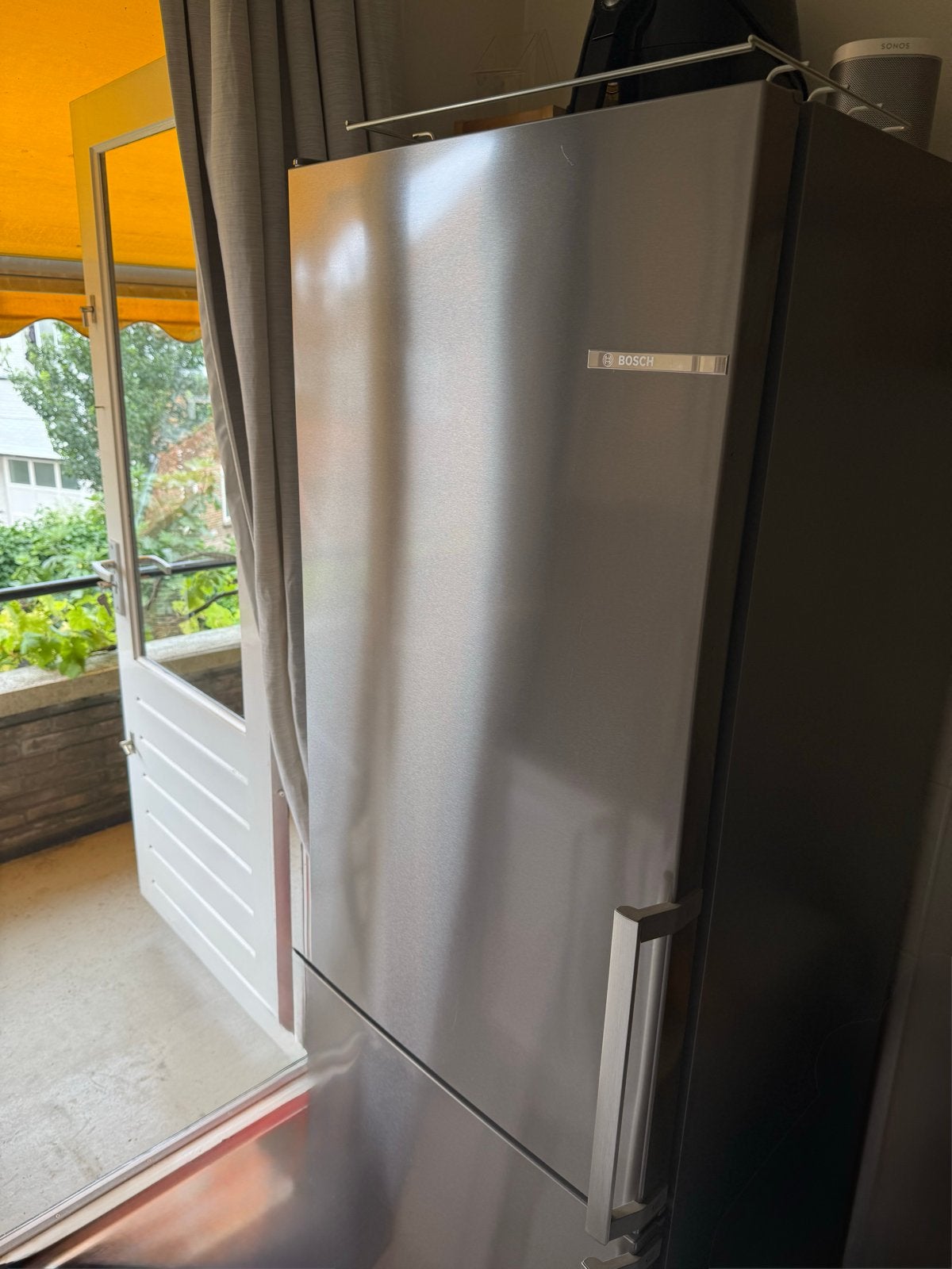 Bosch Koel-vriescombinatie RVS No Frost VitaFresh 35dB, Witgoed en Apparatuur, Koelkasten en IJskasten, Ophalen, 200 liter of meer