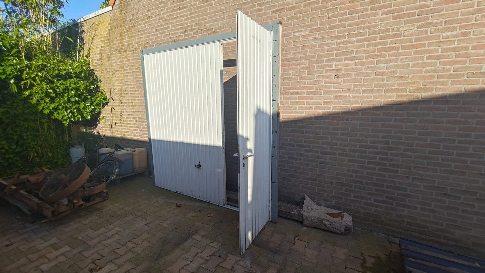 Garage kanteldeur met loopdeur, Doe-het-zelf en Verbouw, Deuren en Horren, Ophalen, Gebruikt, Garagedeur, Metaal