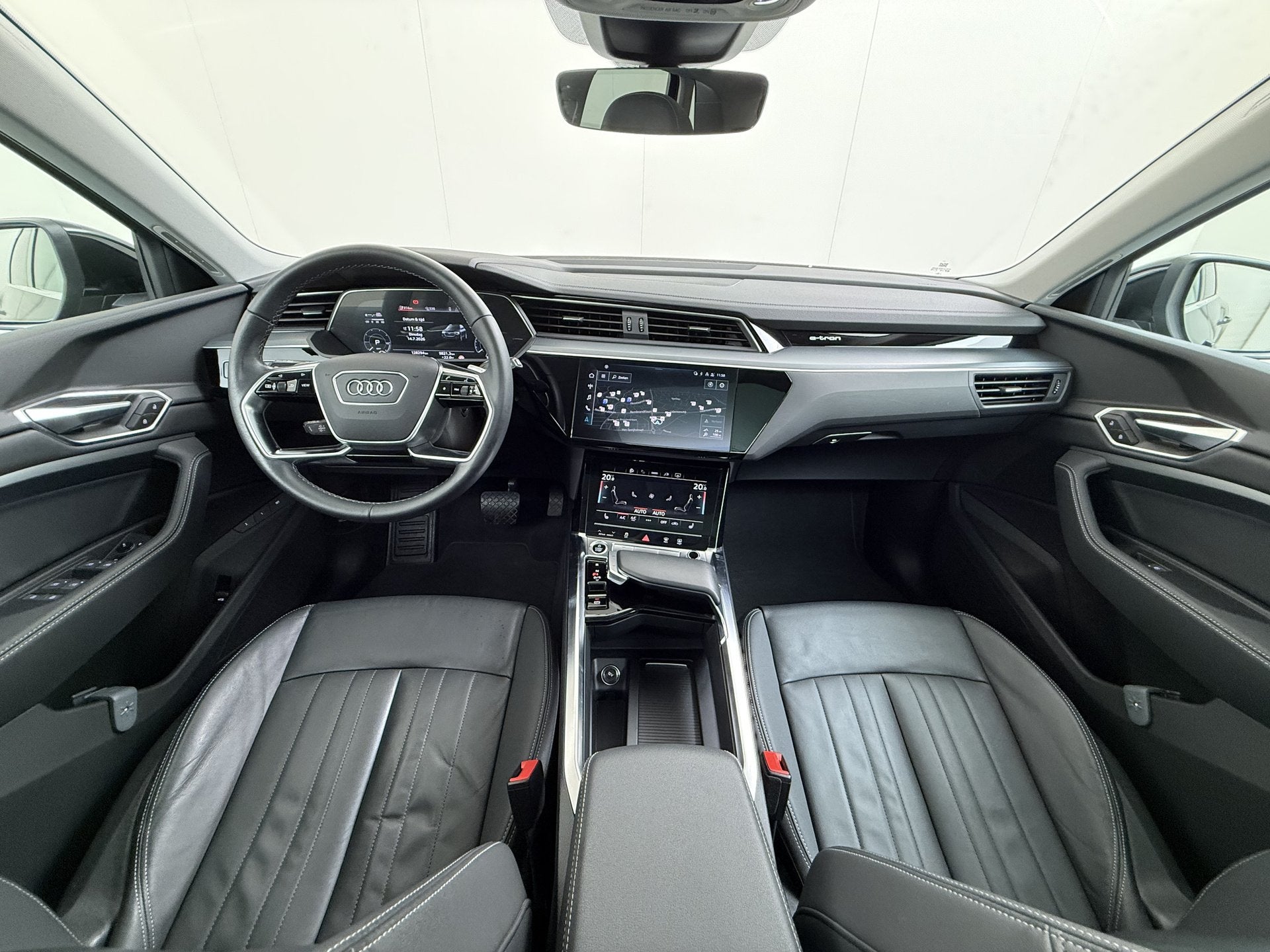 Audi e-tron 55 408PK Quattro Advanced Edition Plus 95kWh SOH, Automaat, 131 €/maand, Zwart, 95 kWh