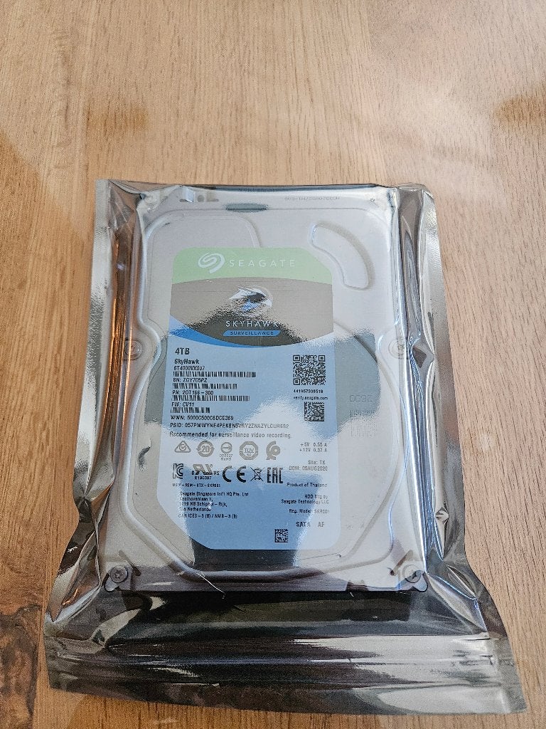 2x een Seagate Skyhawk Surveillance 4TB harde schijf, Computers en Software, Harde schijven, Intern, Desktop, 4TB, SATA