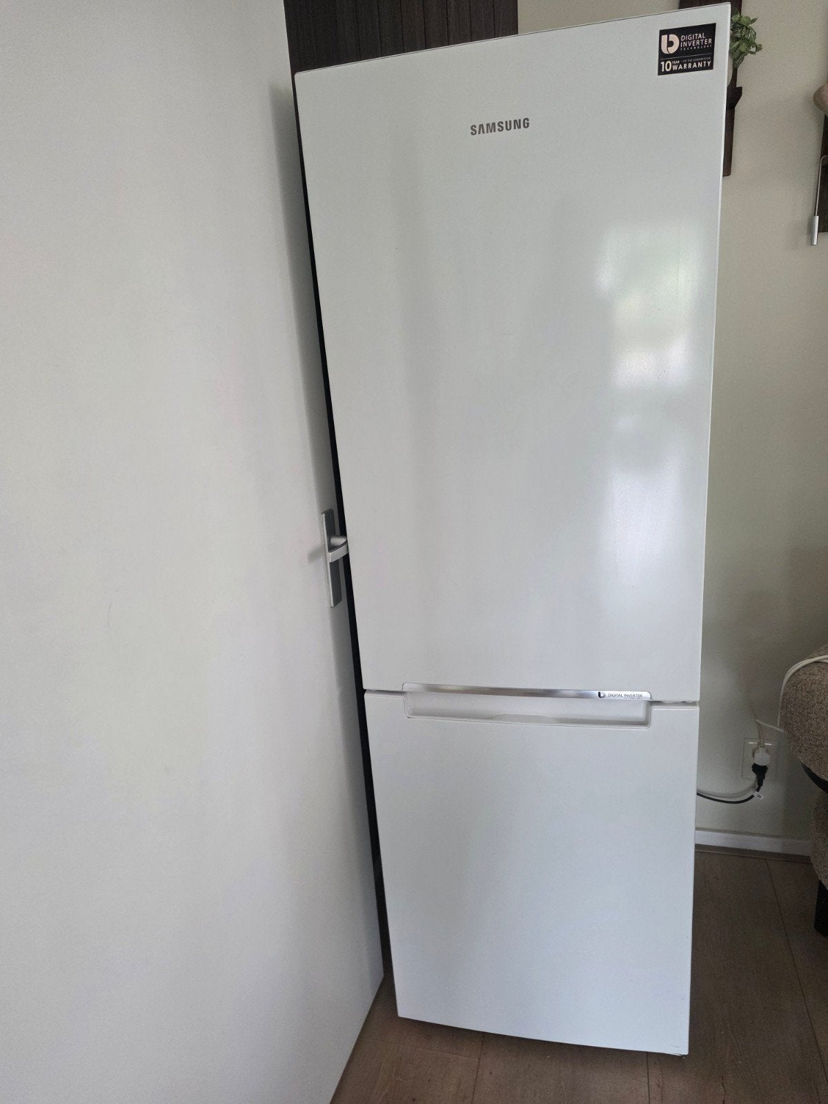 Foto 3 van Samsung RB30J3000WW/EF Koel-vriescombinatie Wit
