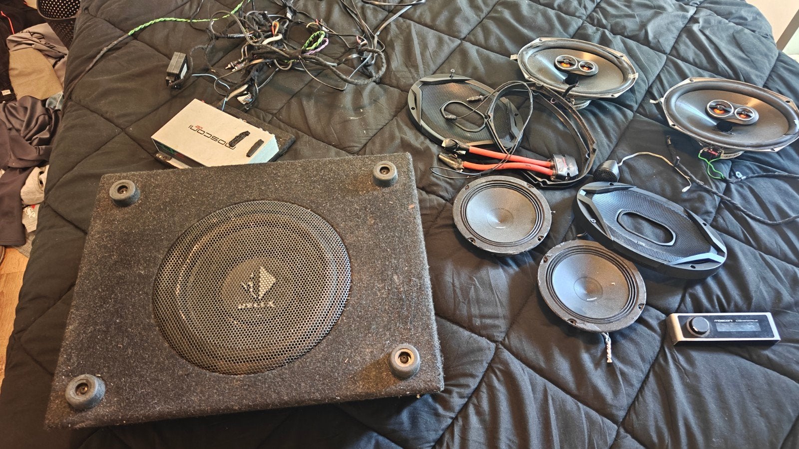 Complete Car Audio Set: Helix Subwoofer, Mosconi Versterker., Auto diversen, Ophalen of Verzenden, Gebruikt