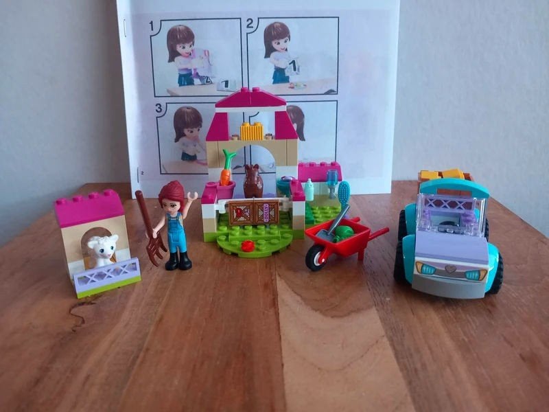 Lego Juniors 10746 Mia’s Boerderijkoffer., Gebruikt, Overige thema's, Lego, Ophalen of Verzenden