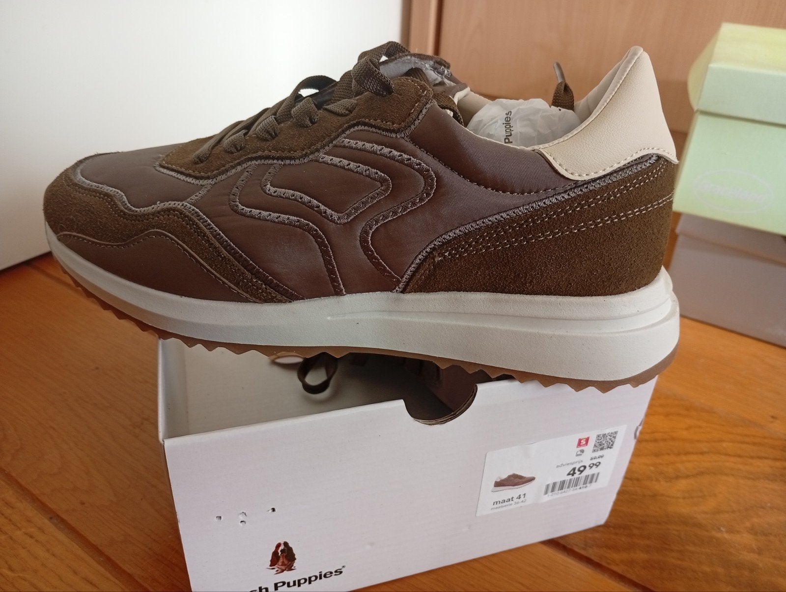 Hush Puppies sneakers - Maat 41 - Nieuw in doos, Ophalen, Bruin, Nieuw, Sneakers of Gympen