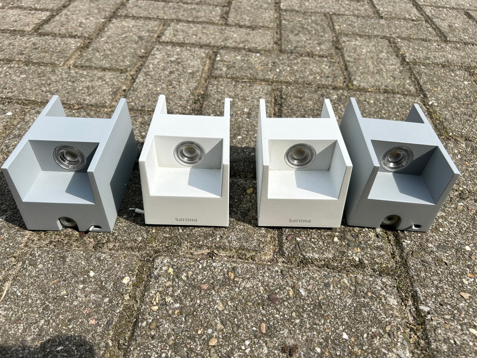 4 x Philips Ledino wandlampjes wit en grijs en schakelaar, Gebruikt, Philips, Overige fittingen, Ophalen of Verzenden