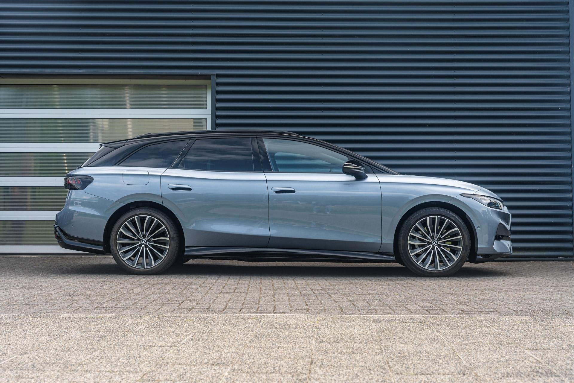Volkswagen ID.7 Tourer 286pk Pro Limited Edition 77 kWh | Tr, Automaat, 12 maanden, Achterwielaandrijving, Zwart
