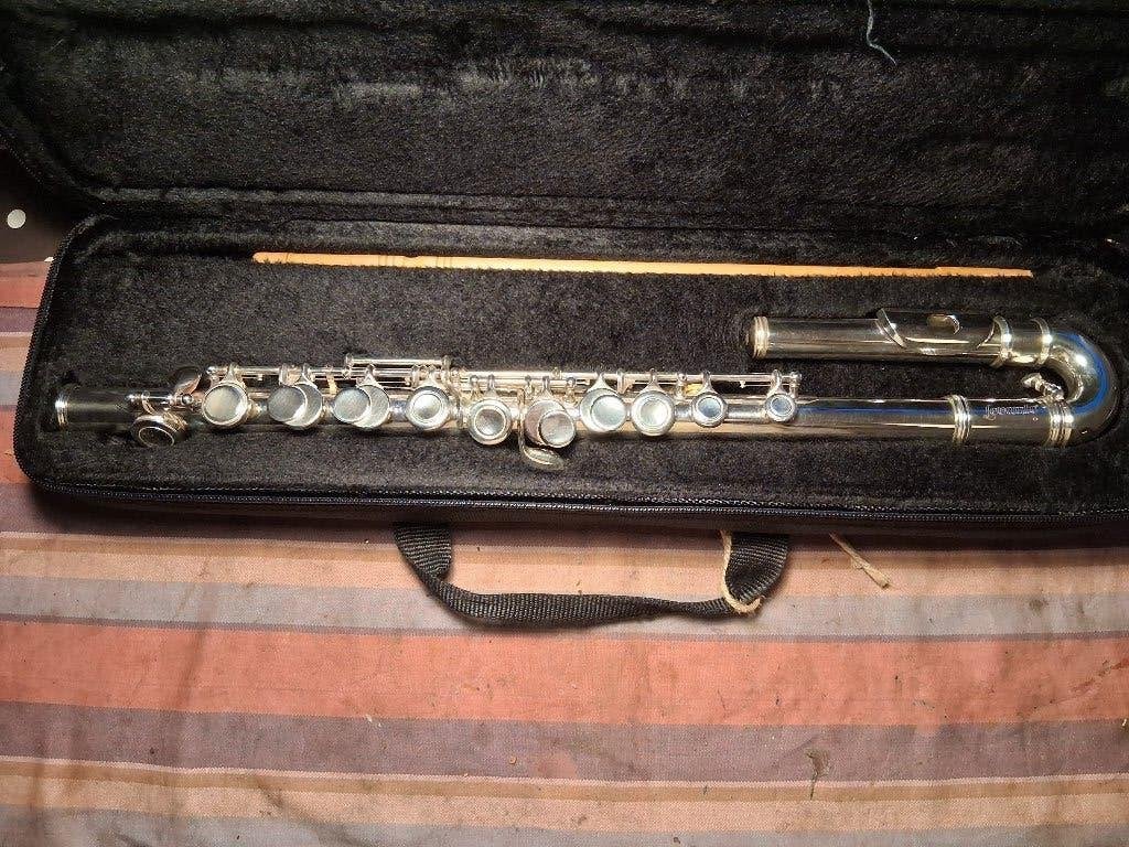 Levante dwarsfluit, Ophalen of Verzenden, Zo goed als nieuw, Dwarsfluit, Met koffer of tas