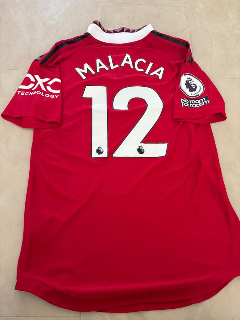 Matchworn Malacia, Verzamelen, Sportartikelen en Voetbal, Ophalen of Verzenden, Zo goed als nieuw, Shirt
