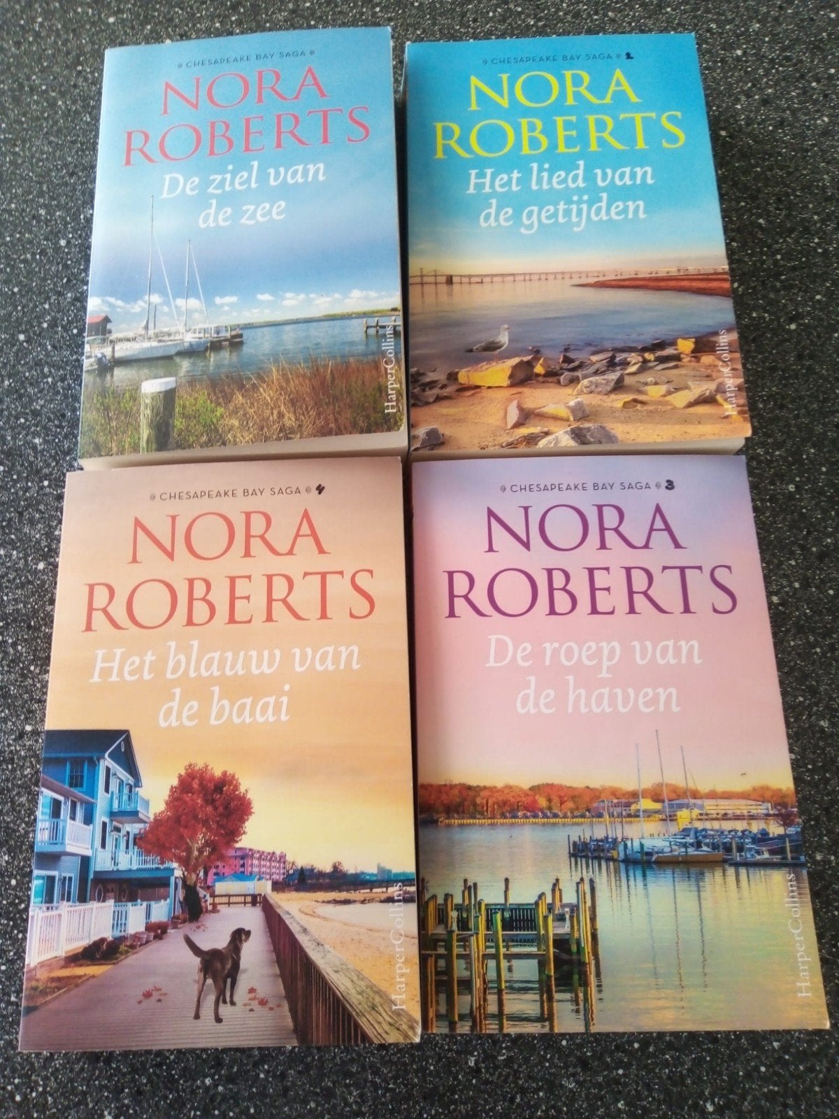 Nora Roberts  - Complete Serie van 4 boeken, Ophalen of Verzenden, Zo goed als nieuw, Nora Roberts