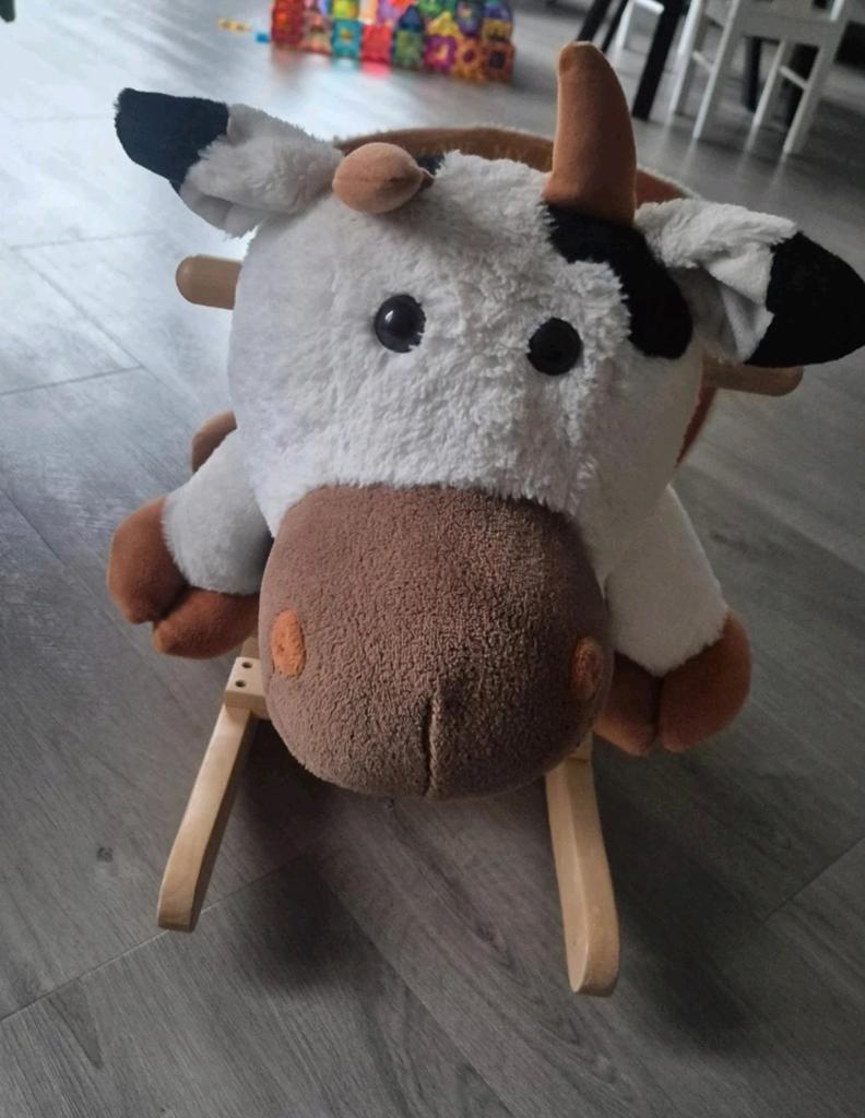 Hobbelkoe (Babygo hobbeldier), Kinderen en Baby's, Ophalen of Verzenden, Zo goed als nieuw