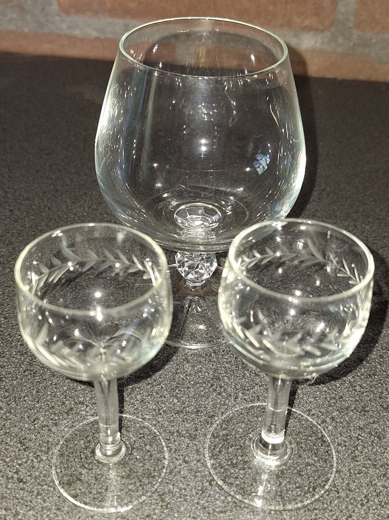 Te koop: Champagne- likeurglazen en cognacglas, Ophalen of Verzenden, Overige typen