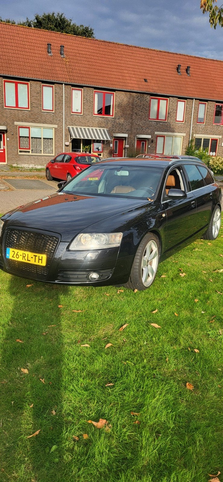 Audi A6 2.4 V6 130KW Avant 2005 Zwart, Auto's, Voorwielaandrijving, Zwart, Stationwagon, Handgeschakeld