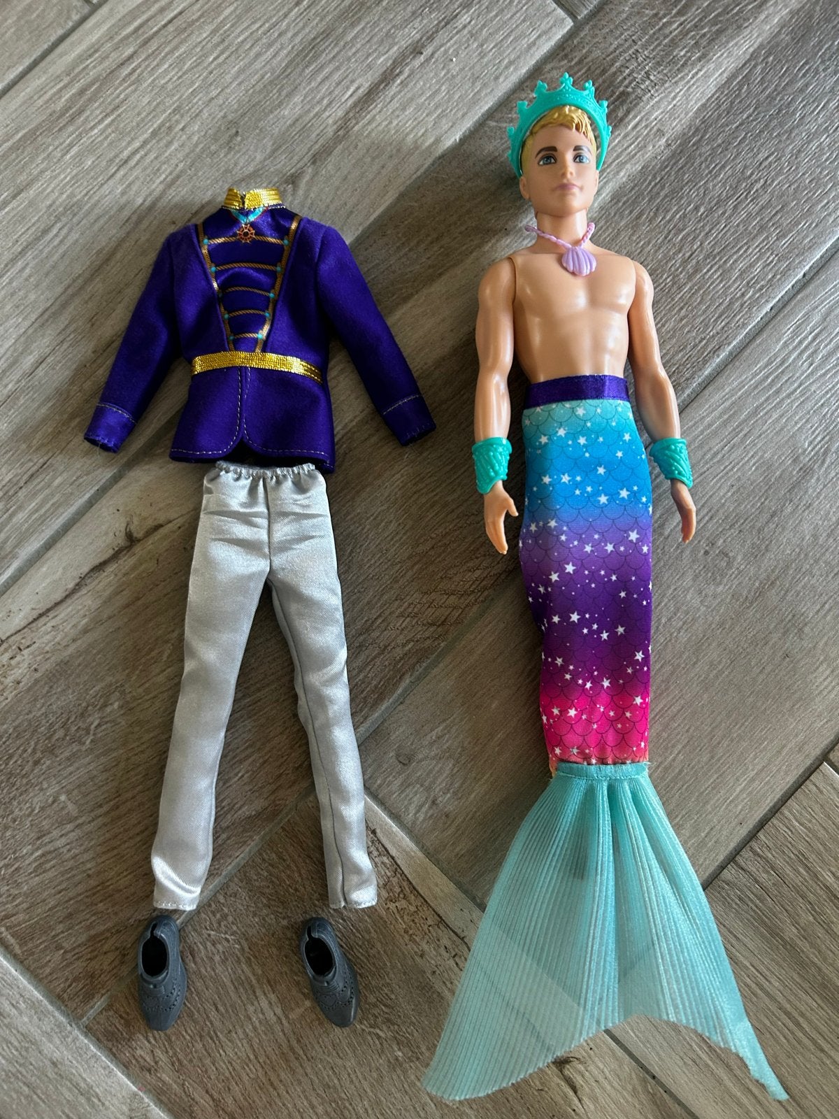 Ken zeemeerman en prins pop met kleding en accessoires, Ophalen of Verzenden, Gebruikt, Barbie