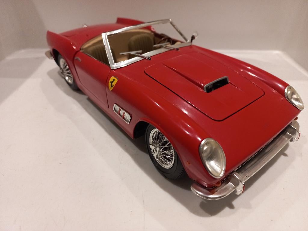 Ferrari 250 GT California Spyder Polistil Tonka 1:16, Hobby en Vrije tijd, Modelauto's | 1:18, Ophalen of Verzenden, Zo goed als nieuw