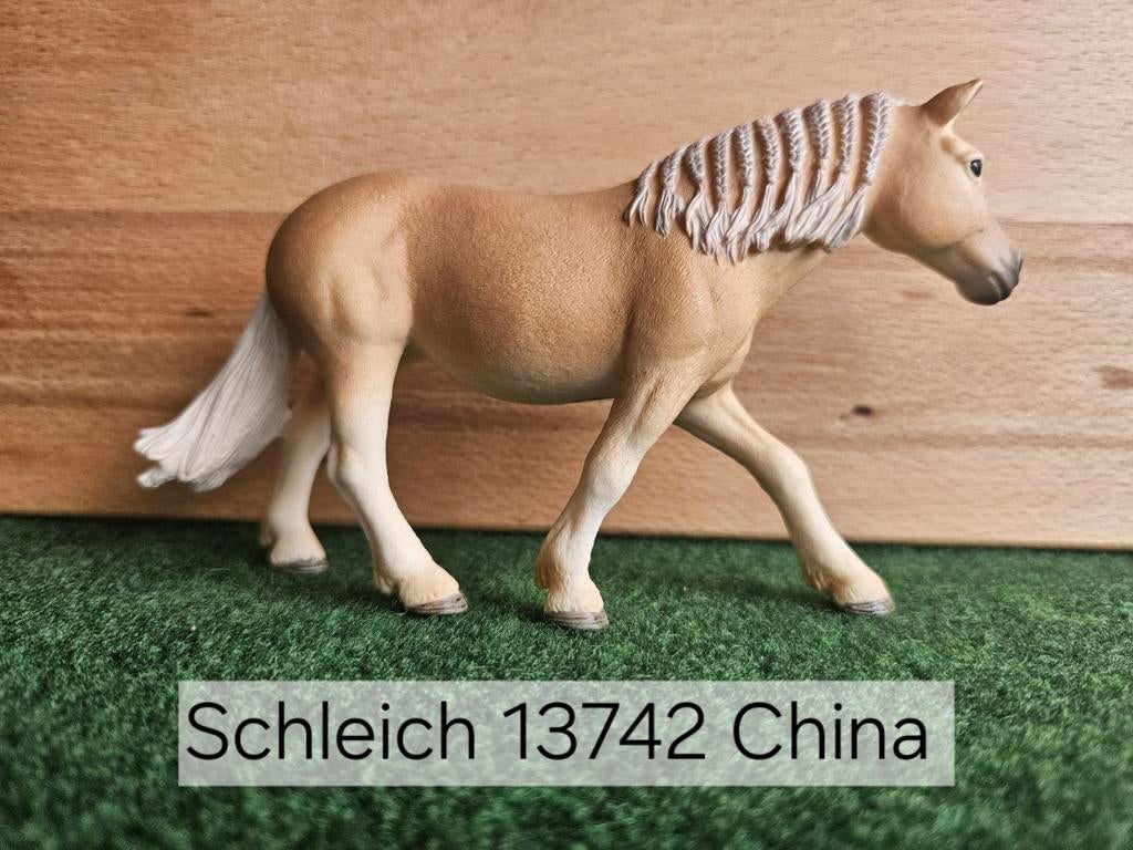 Schleich 13742 Haflinger merrie
uit 2013, Verzamelen, Dierenverzamelingen, Ophalen of Verzenden, Zo goed als nieuw, Paard, Beeldje of Figuurtje
