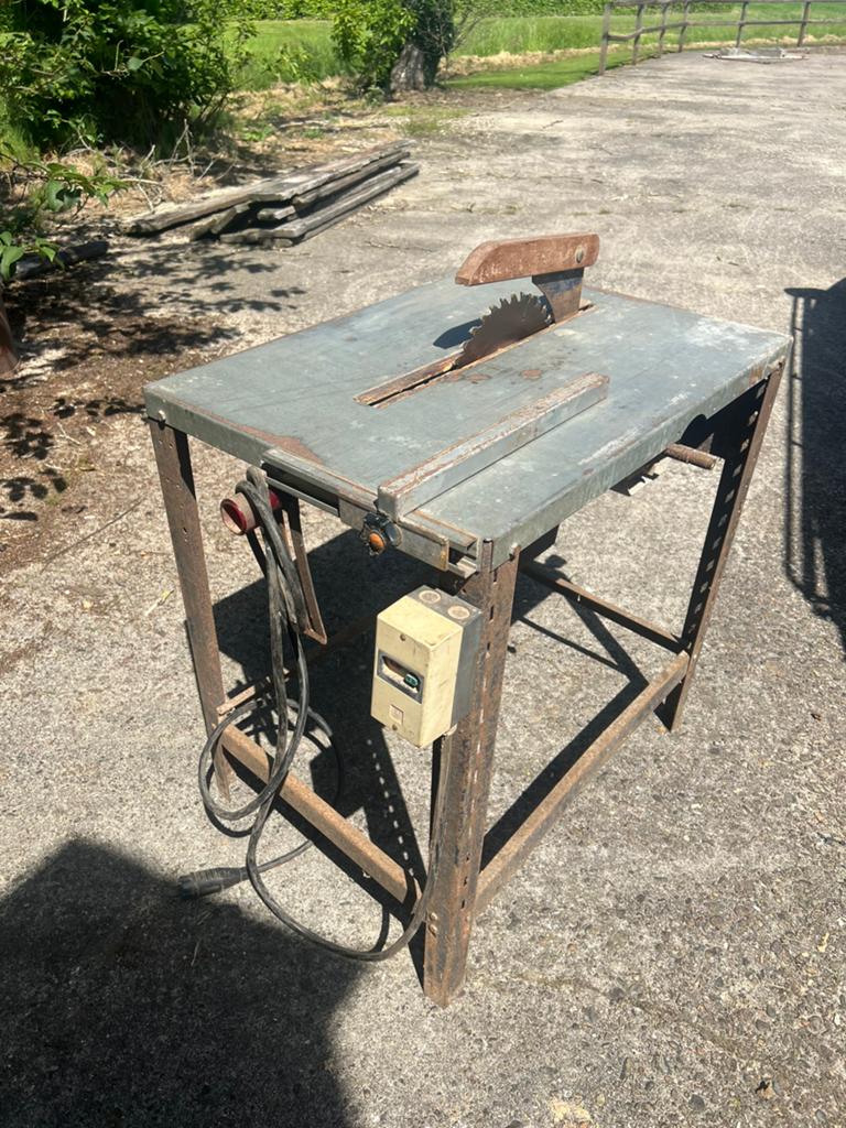 Zaagtafel, Doe-het-zelf en Verbouw, Ophalen, Gebruikt, 70 mm of meer, Overige typen