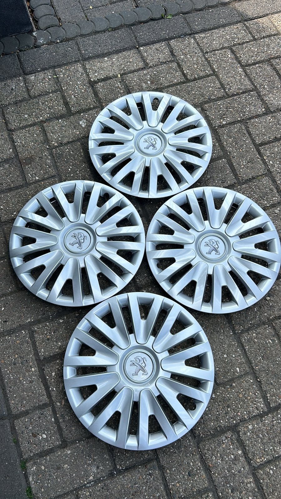 Set Peugeot Wieldoppen 15 inch, Ophalen of Verzenden, Nieuw