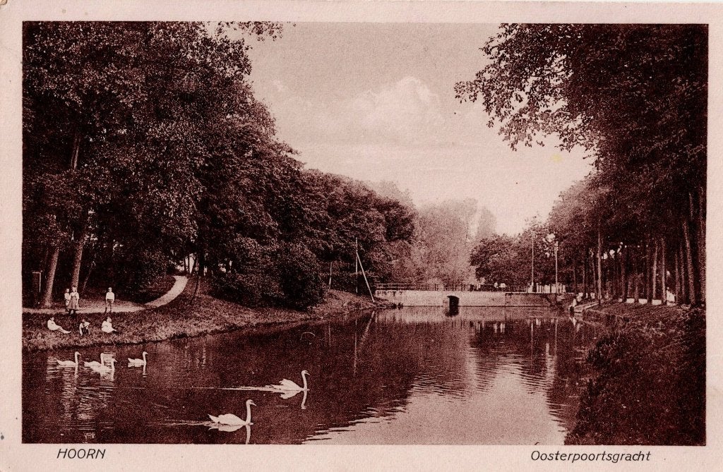 Hoorn – Oosterpoortgracht. Gelopen Ilpendam 1925 Tekst., Ophalen of Verzenden, Voor 1920, Gelopen, Noord-Holland