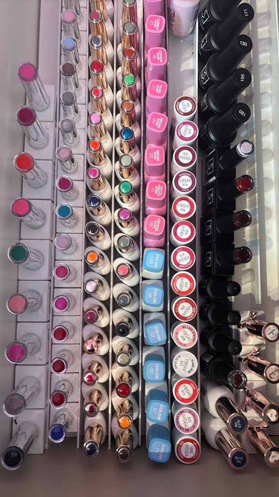 Grote doos nagelspullen 80+ items, Overige kleuren, Verzenden, Zo goed als nieuw, Handen en Nagels