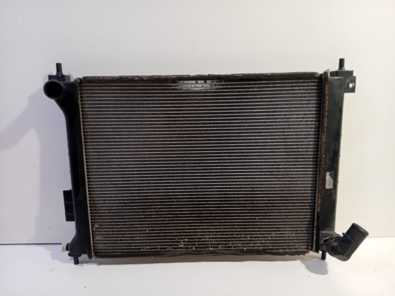 Radiateur Hyundai i20, Onderdelen@venauto.nl, Van der Ven Autorecycling B.V., Gebruikt, Ettenseweg 76, 4706 PB Roosendaal, The Netherlands