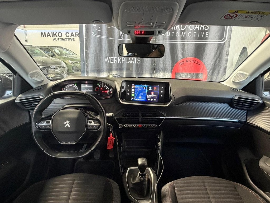 Peugeot 208 1.2 PureTech 100 Executive|CARPLAY|, Auto's, Voorwielaandrijving, Gebruikt, Zwart, 1199 cc