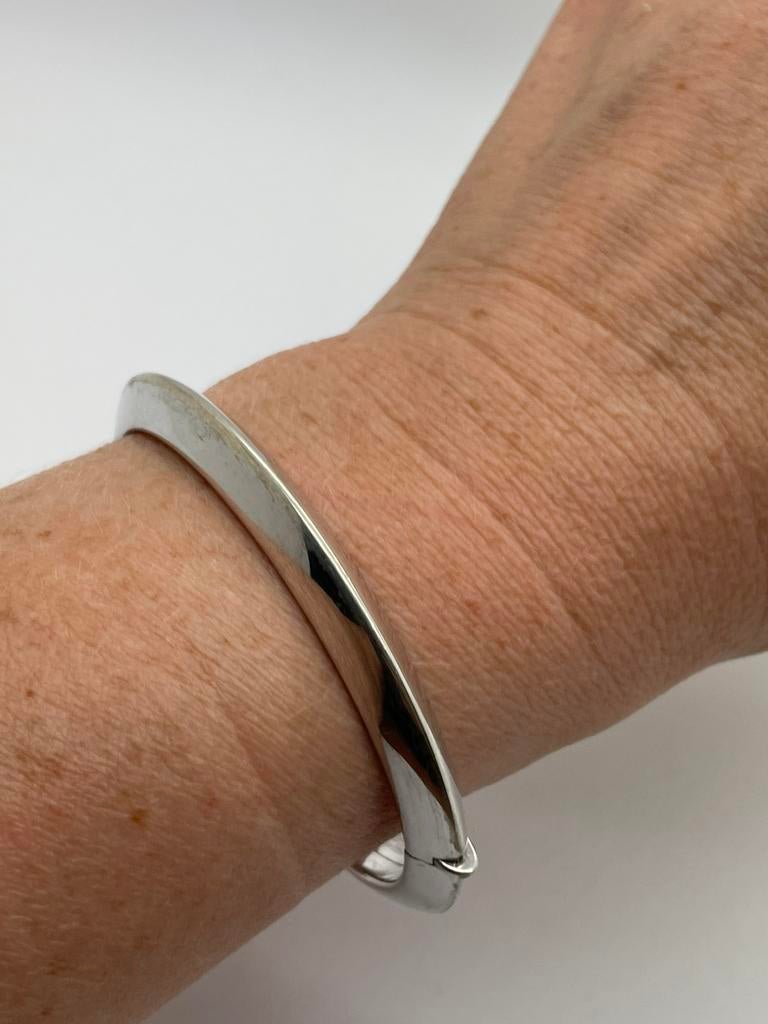 D804 Prachtige zilveren bangle armband, Ophalen of Verzenden, X, Zilver, Zilver