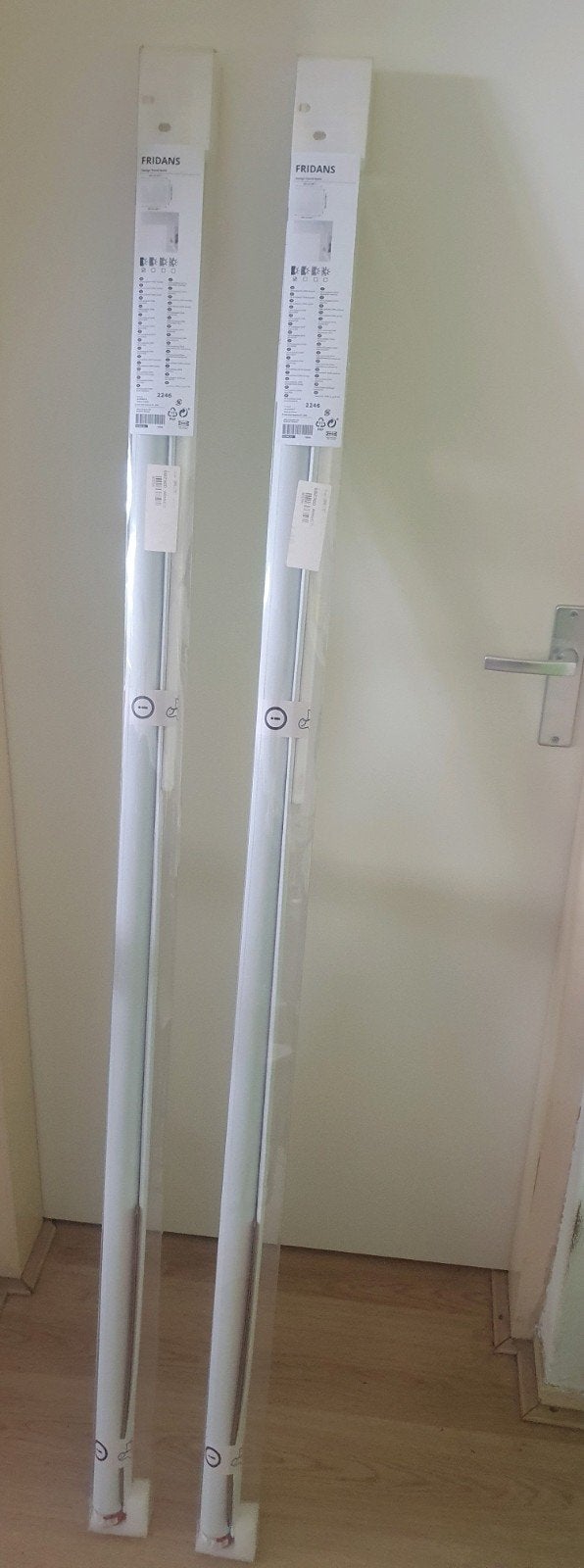 IKEA FRIDANS Rolgordijn - Wit, 160x195 cm, Ophalen, Verduisterend, Wit, Nieuw
