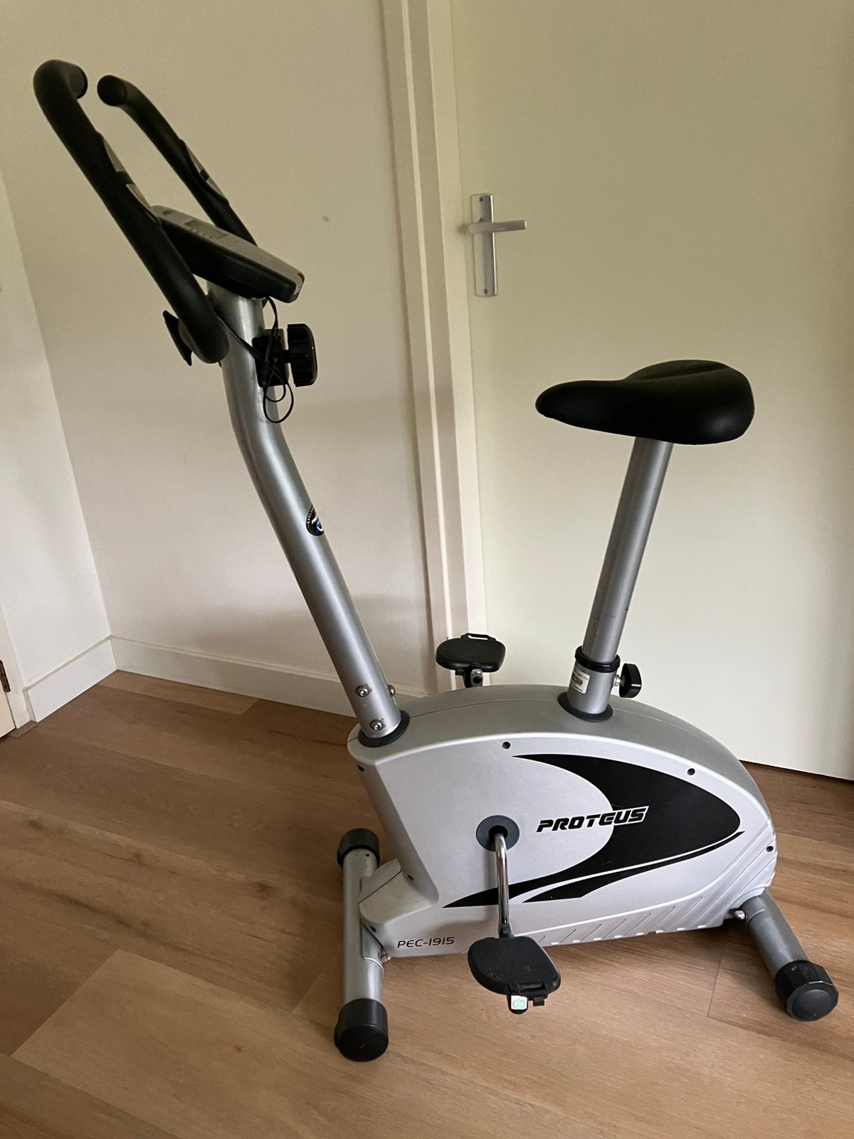 Proteus hometrainer, Ophalen, Zo goed als nieuw, Hometrainer