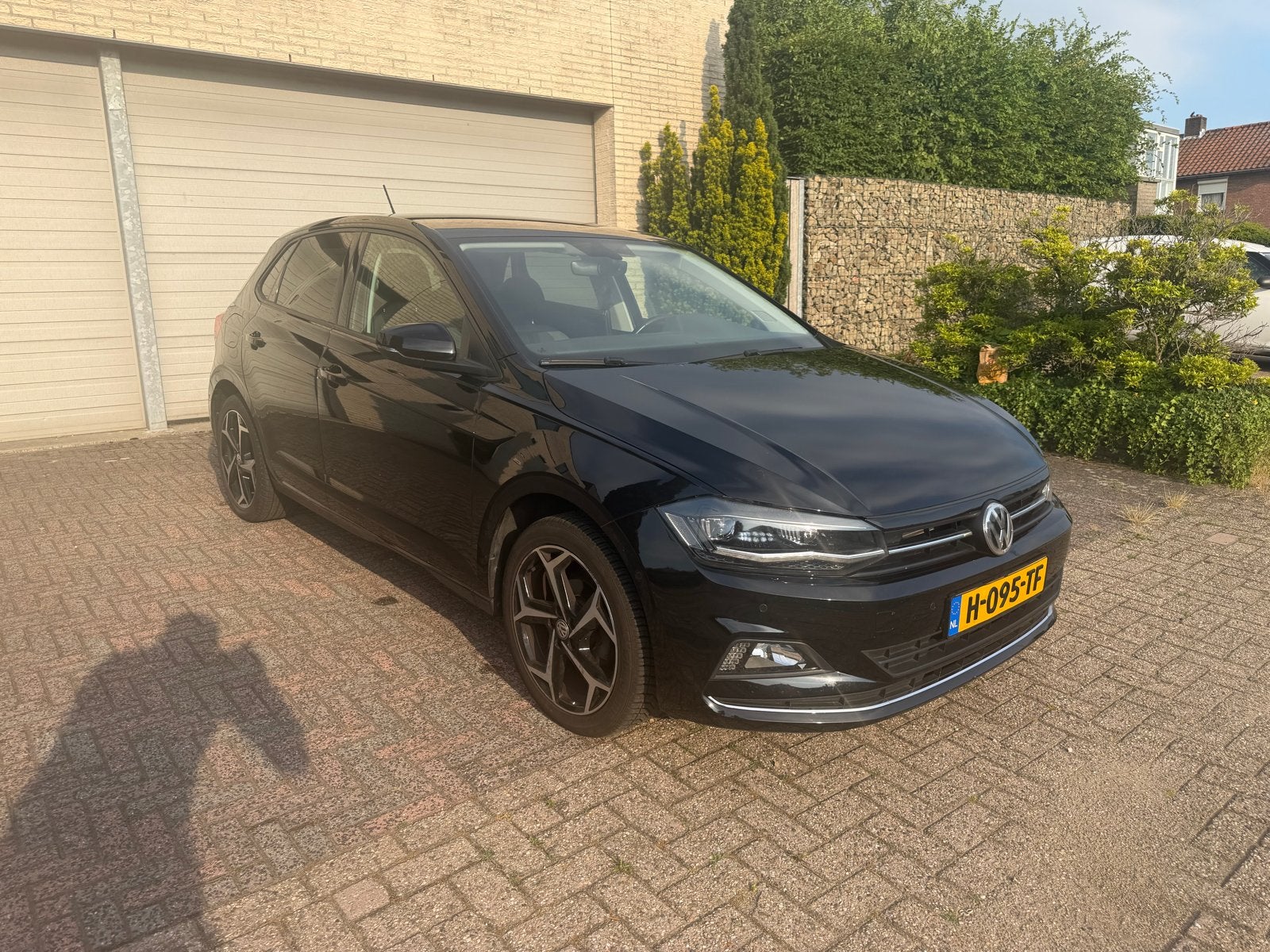 Volkswagen Polo 1.0 TSI 95PK 5D Bluemotion 7-DSG 2018 Zwart, Auto's, 40 €/maand, 95 pk, Zwart, Particulier