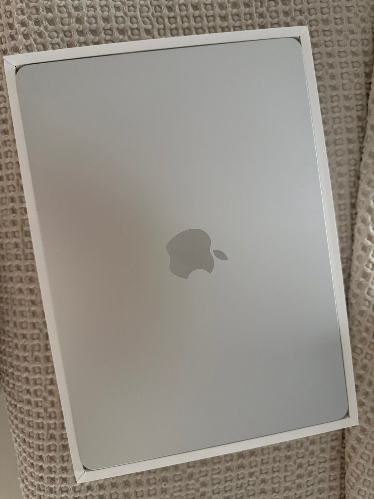 MacBook Air 13” (M4 chip, 16GB RAM, 256GB SSD, Silver), Computers en Software, Apple Macbooks, 256 GB, 13 inch, Minder dan 2 Ghz