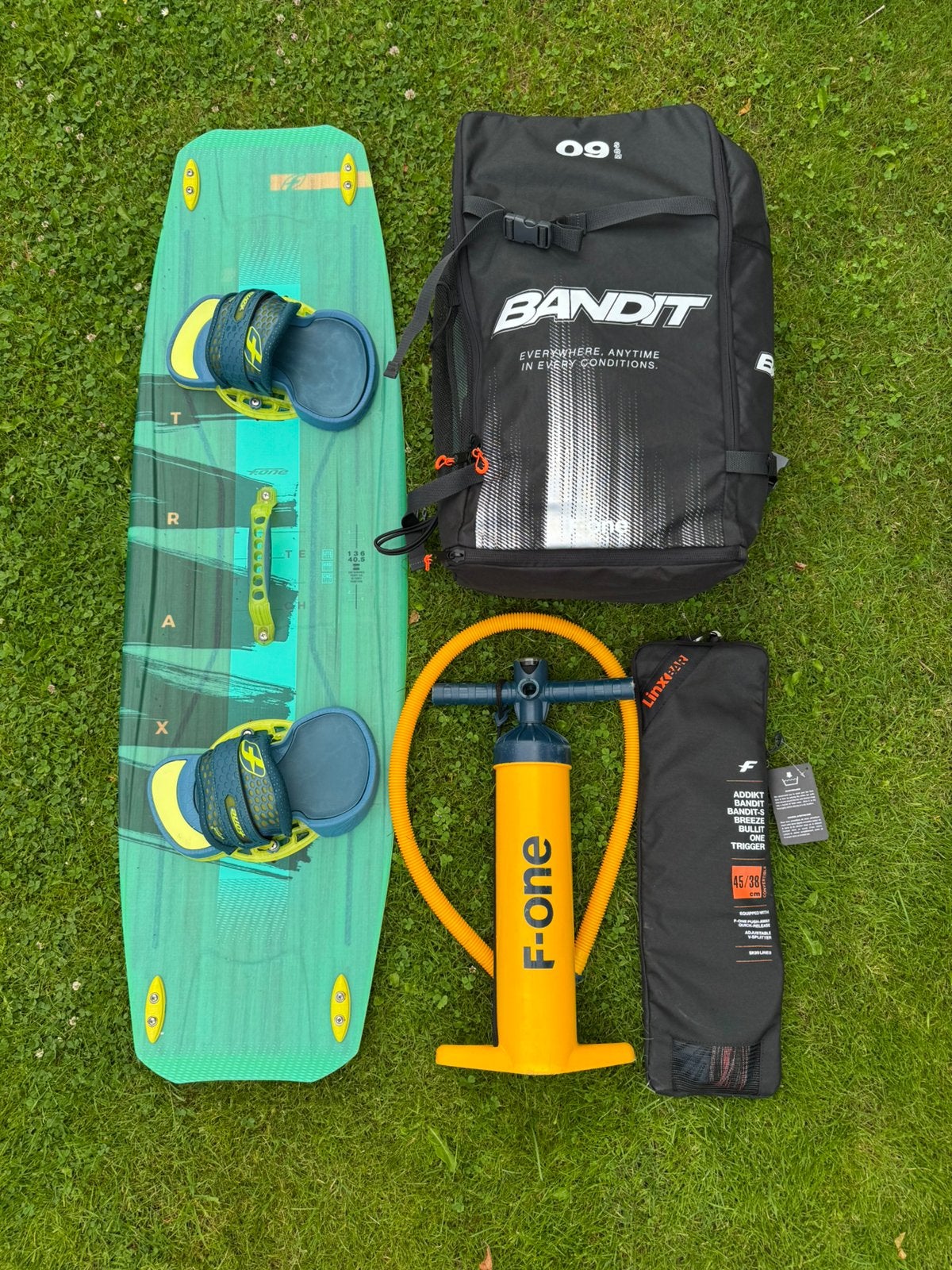 9m F-one Bandit 2026 kiteboard Trax F-one Linx bar SK99, Kitesurf-set, Twintip, 9 m², Ophalen of Verzenden