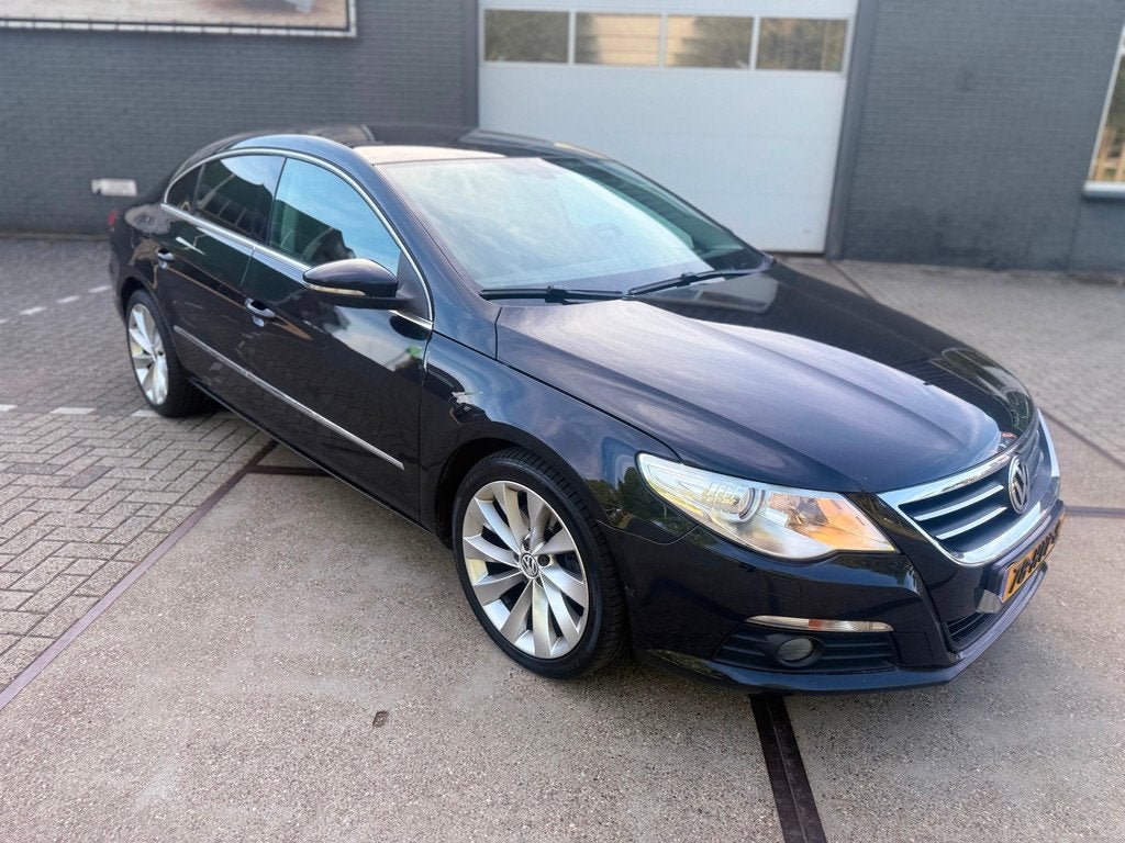 Volkswagen Passat CC 1.8 TSI (( mooi nette auto ))), 4 cilinders, 4 stoelen, Zwart, Origineel Nederlands