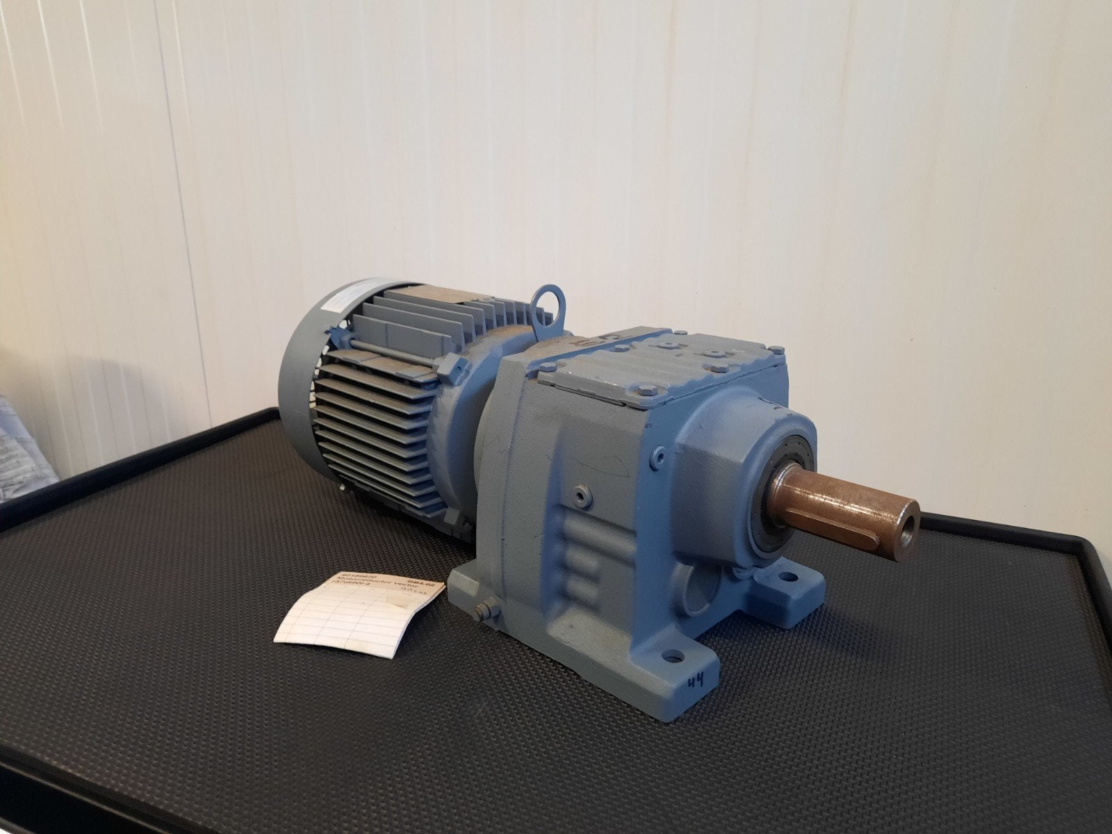 Elektromotor– Vector Aandrijftechniek R57 DT90L-4 1.5kw, Doe-het-zelf en Verbouw, Motoren, Ophalen of Verzenden, Nieuw, Elektromotor