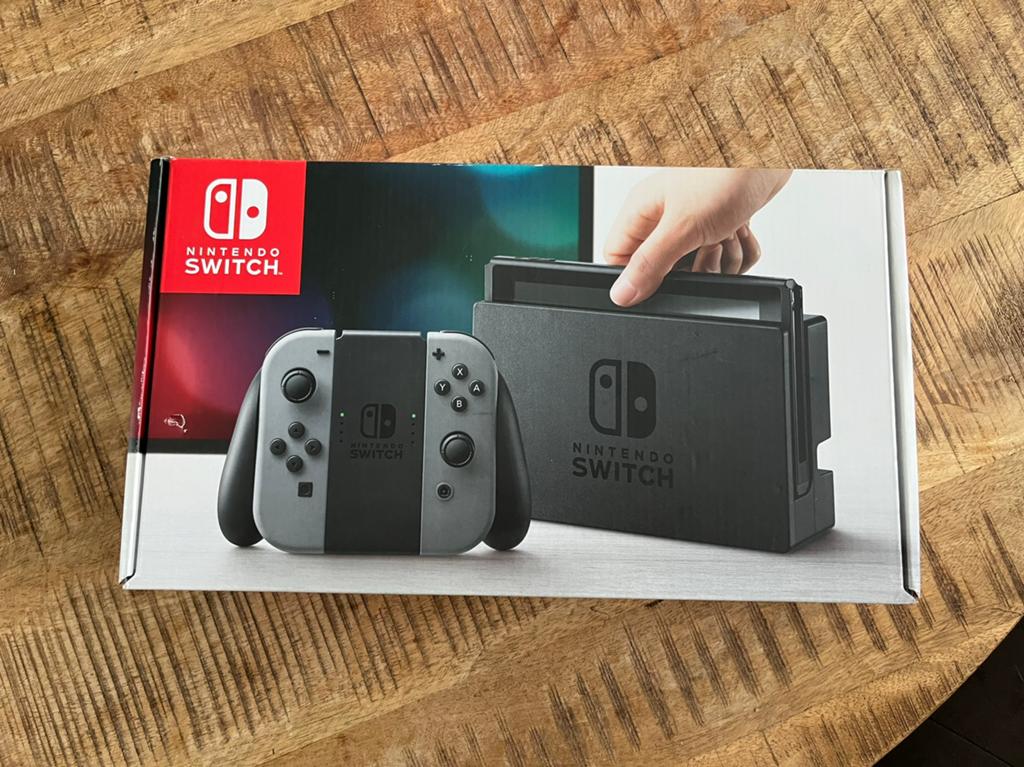 Nintendo Switch Grey, Spelcomputers en Games, Spelcomputers | Nintendo Switch, Ophalen of Verzenden, Zo goed als nieuw, Met 1 controller