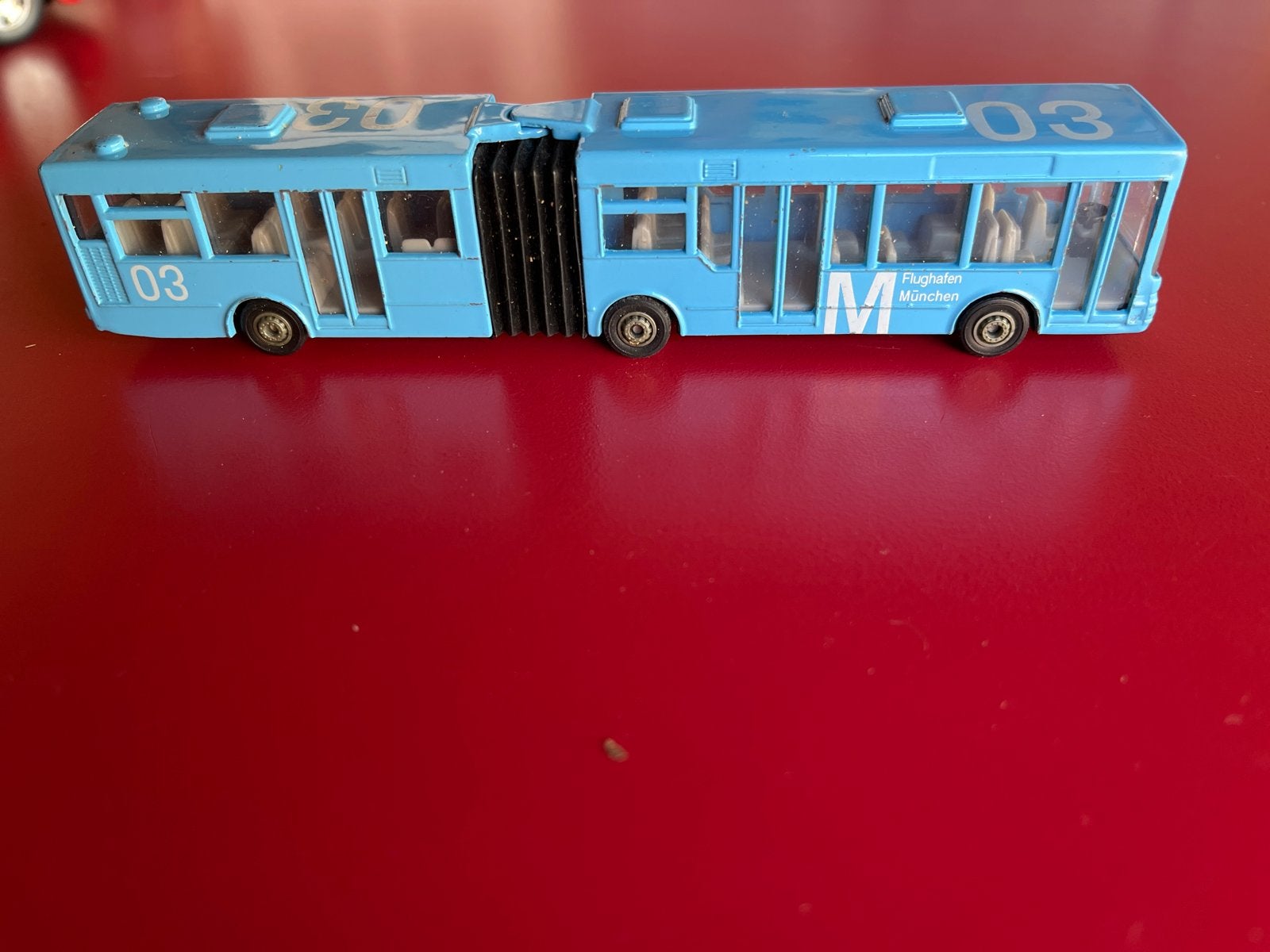Siku gelede bus Flughafen München 03, Overige merken, Gebruikt, 1:50 of kleiner, Verzenden