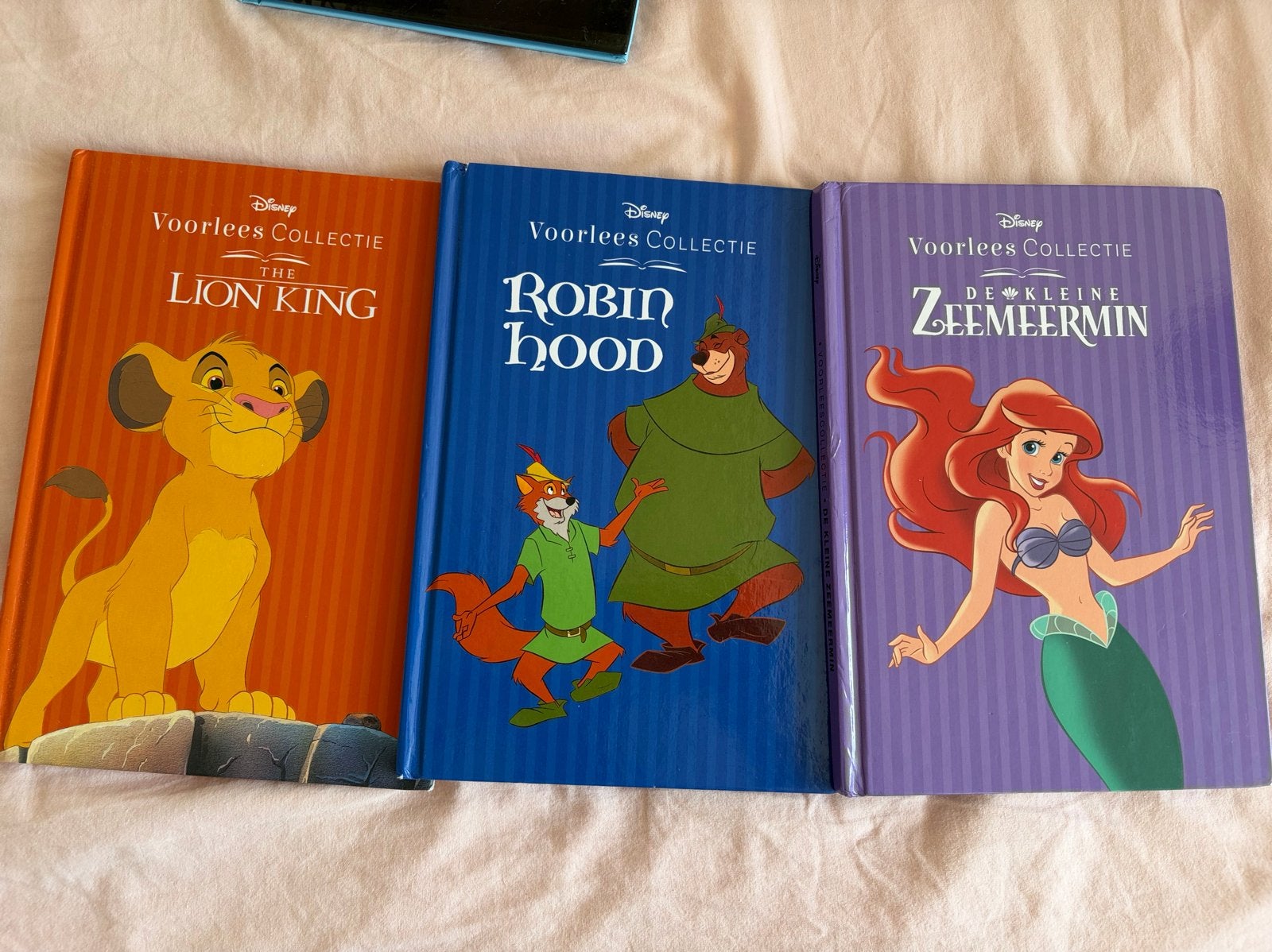 Disney Voorlees Collectie: De Kleine Zeemeermin, Robin Hood,, Boeken, Ophalen, Jongen of Meisje, Zo goed als nieuw, Voorleesboek