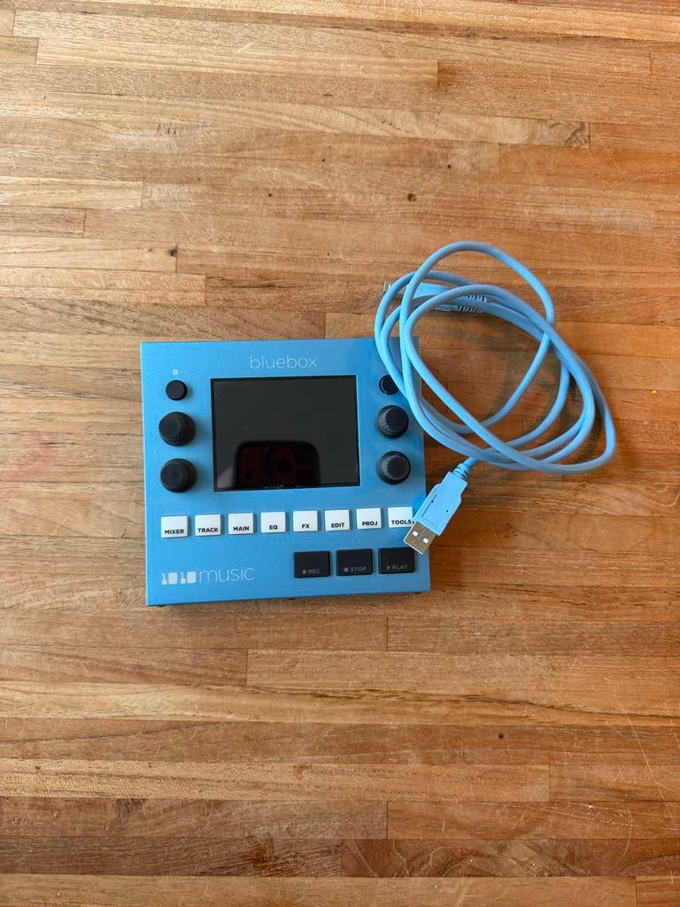 1010music bluebox MIDI mixer, Ophalen of Verzenden, Zo goed als nieuw, 10 tot 20 kanalen